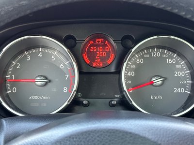 Nissan  Qasqhai +2 2.0 benzina 4x4 7locuri 2009 second hand - imagine 10