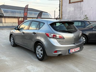 Mazda 3 1.6 benzina Euro5 105cp 2012 second hand - imagine 6