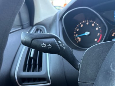 Ford  Focus 1.6 benzină Euro5 2014 second hand - imagine 12