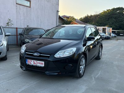 Ford  Focus 1.6 benzină Euro5 2014 second hand cu garanție
