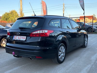 Ford  Focus 1.6 benzină Euro5 2014 second hand - imagine 4