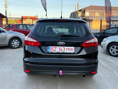 Ford  Focus 1.6 benzină Euro5 2014 second hand - imagine 5
