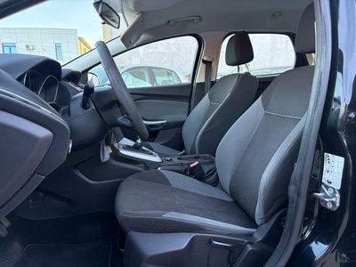 Ford  Focus 1.6 benzină Euro5 2014 second hand - imagine 9